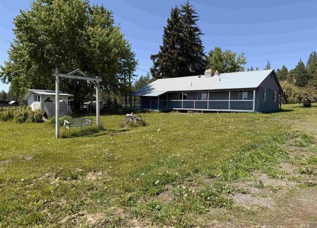 Property at 5656 Three Mile Rd, Weippe, ID 83553, 2 beds, 2 baths
