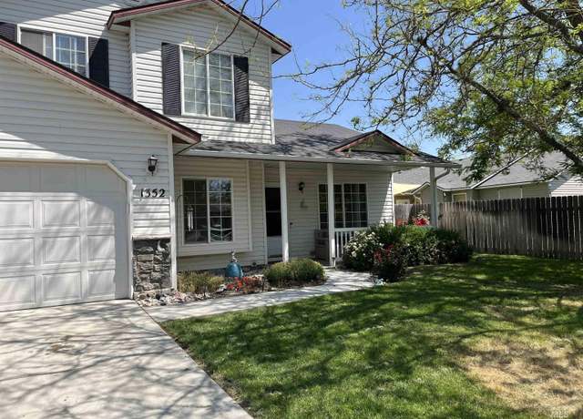 Property at 1352 Condor Dr, Middleton, ID 83644, 4 beds, 2.5 baths