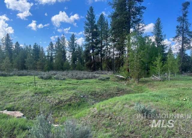 Property at 29 Fawnlilly Dr, Mccall, ID 83638