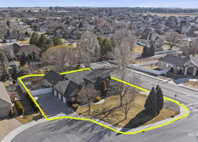 Property at 706 Carriage Ln N, Twin Falls, ID 83301, 4 beds, 3.5 baths