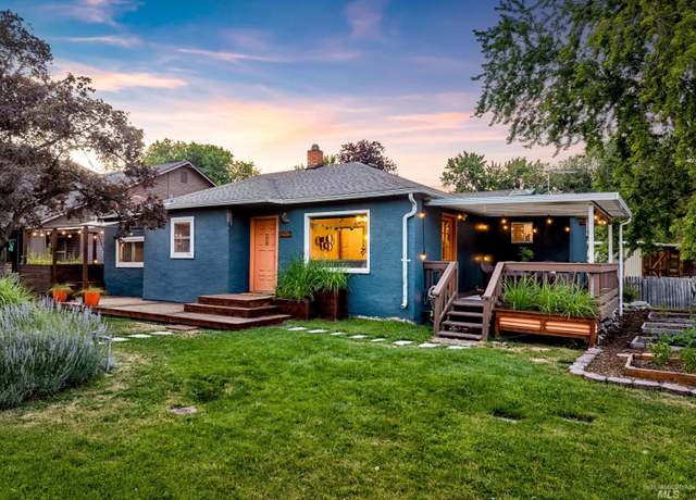 Property at 3406 W Plant Dr, Boise, ID 83703, 2 beds, 2 baths