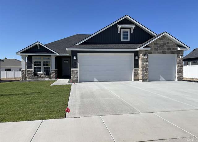 Property at 934 Vista Ave, Kimberly, ID 83301-5999, 3 beds, 2 baths