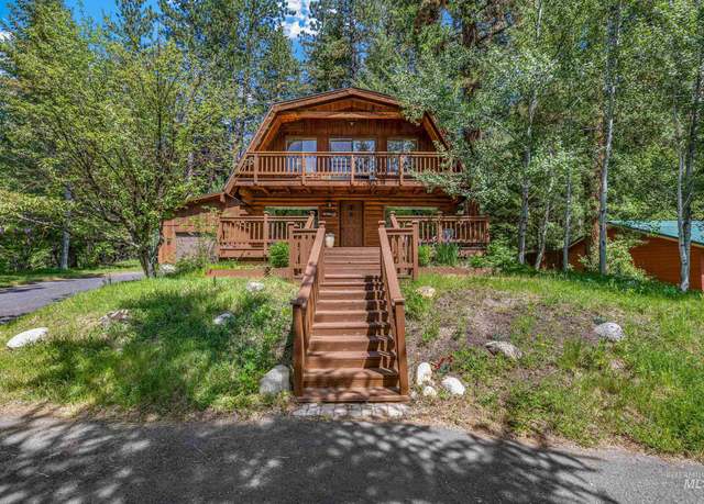 Property at 445 Smitty Ave, Mccall, ID 83638, 2 beds, 2 baths