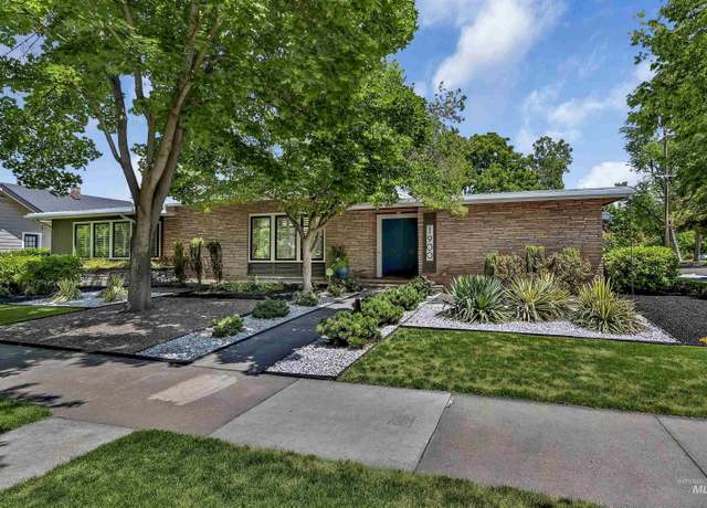 Property at 1900 N Harrison Blvd, Boise, ID 83702, 4 beds, 3.5 baths