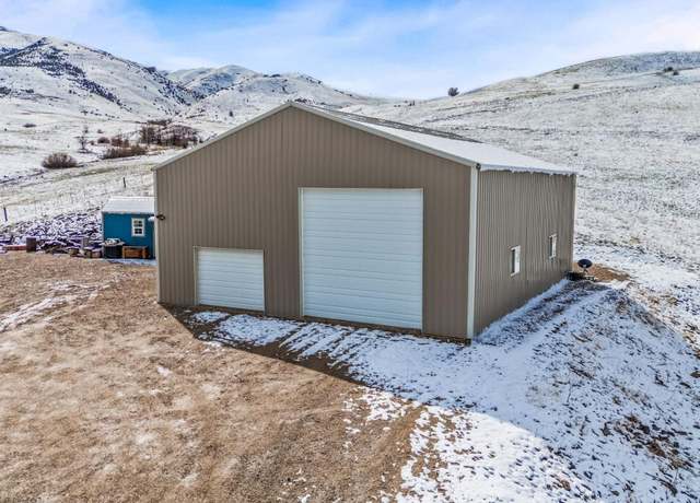 Property at 29 Family Pl, Horseshoe Bend, ID 83629-8097, 1 bed, 1 bath