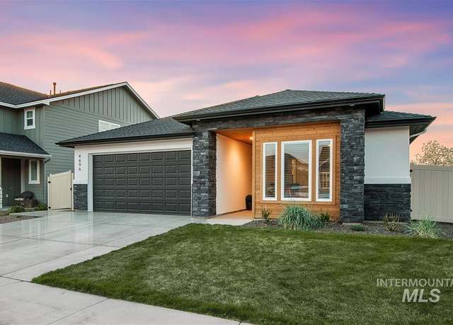 Property at 4696 W Apgar St, Meridian, ID 83646, 3 beds, 2 baths
