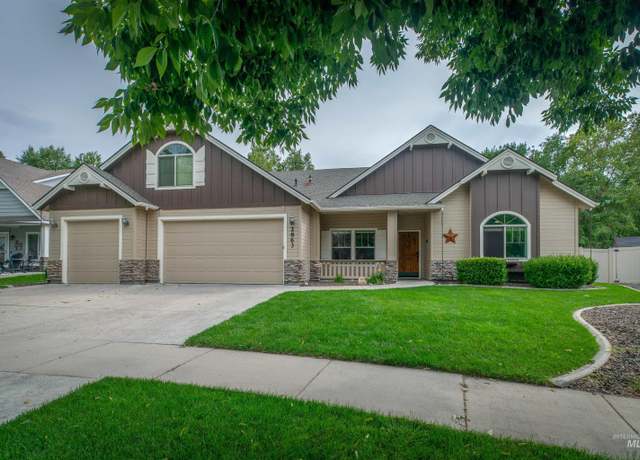 Property at 2863 E Lucca Dr, Meridian, ID 83642, 3 beds, 3 baths