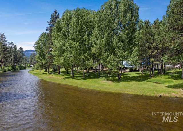 Property at 22 Middlefork Cir, Garden Valley, ID 83622, 3 beds, 1.5 baths
