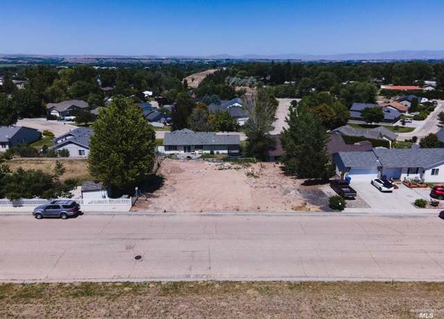 Property at 900 S Iowa Ave, Payette, ID 83661