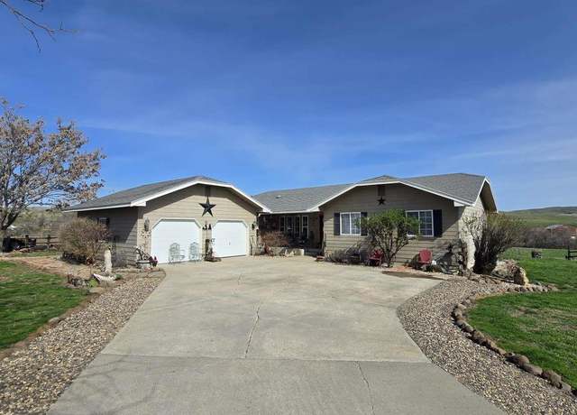 Property at 1280 Monroe Creek Rd, Weiser, ID 83672, 3 beds, 2.5 baths