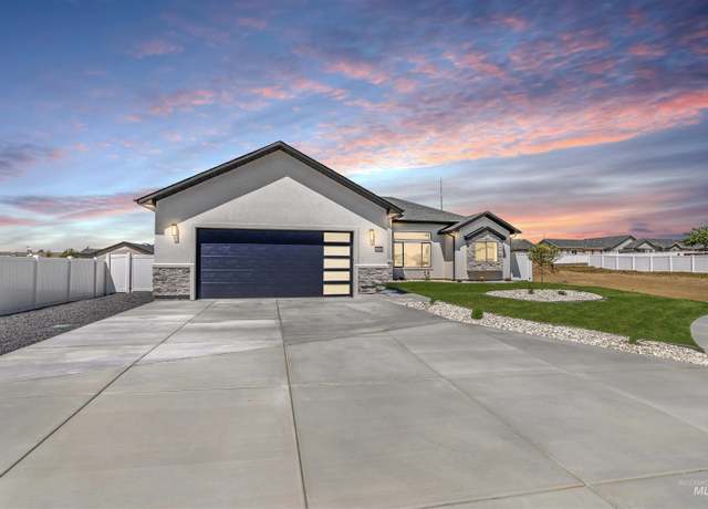 Property at 900 Quail Ridge Ct, Jerome, ID 83338, 4 beds, 2 baths