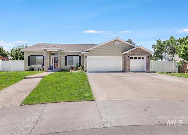 Property at 2526 Carriage Way, Twin Falls, ID 83301, 4 beds, 2 baths