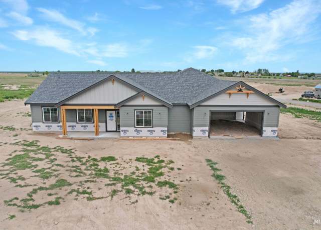 Property at 18998 Tranquil Pl, Caldwell, ID 83607, 4 beds, 2.5 baths