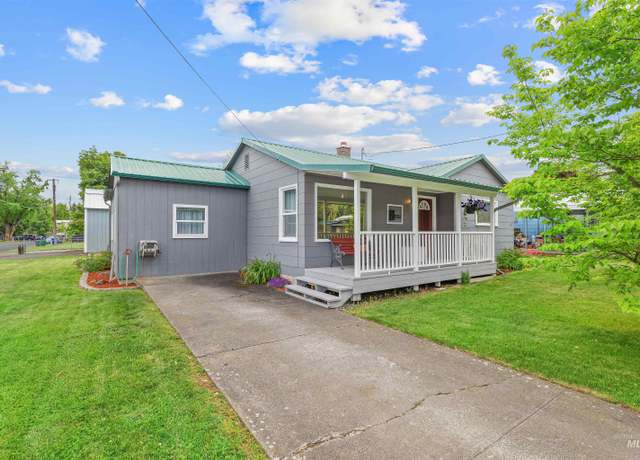 Property at 3233 8th St, Lewiston, ID 83501, 3 beds, 1 bath