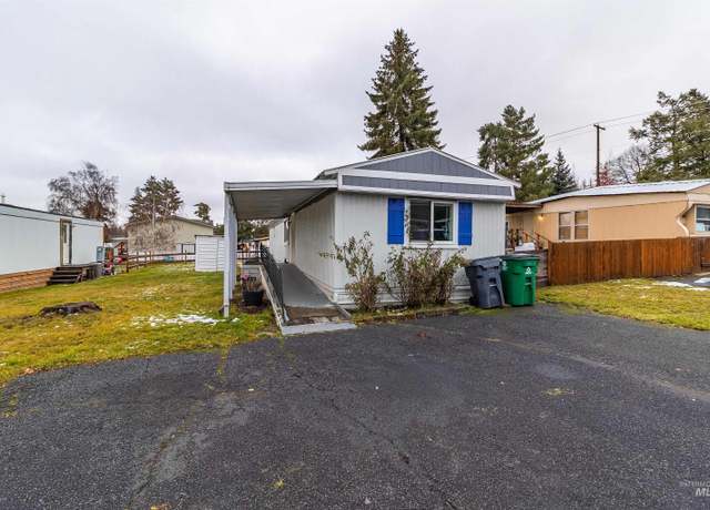 Property at 411 N Almon St #213, Moscow, ID 83843, 3 beds, 1 bath
