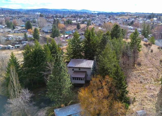 Property at 585 Pavel Ct, Moscow, ID 83843, 3 beds, 3 baths