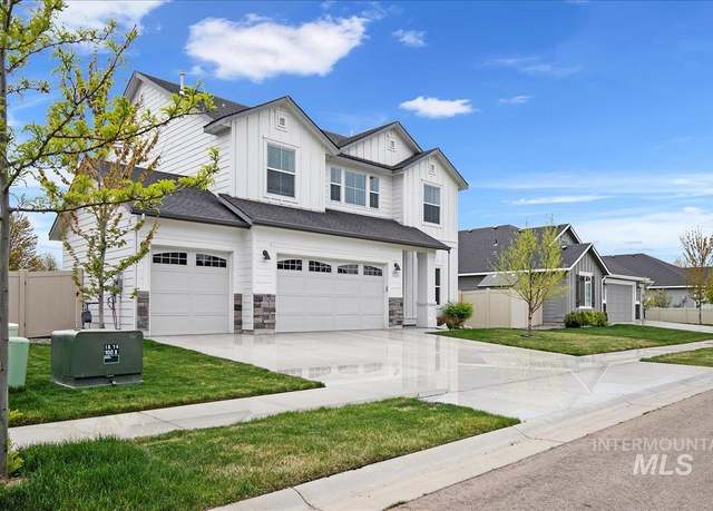 Property at 1055 E Ionia Dr, Meridian, ID 83642, 4 beds, 2.5 baths