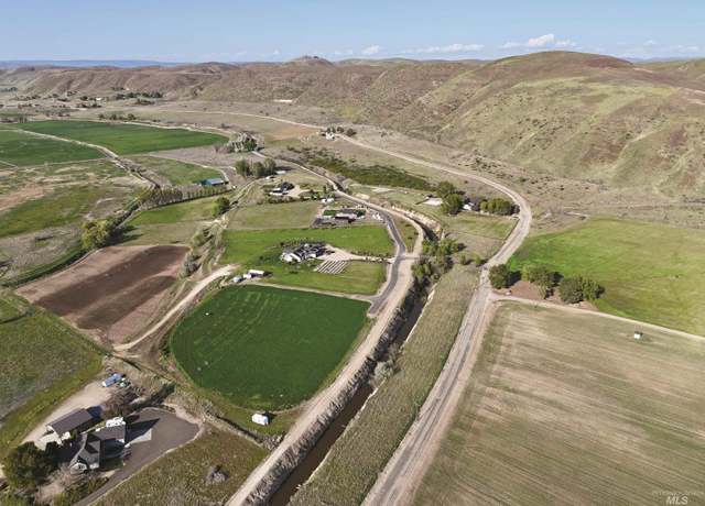 Property at 11483 Hill Rd, Payette, ID 83661