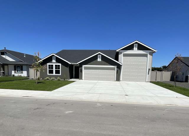 Property at 1982 Carlow St, Middleton, ID 83644, 3 beds, 2 baths