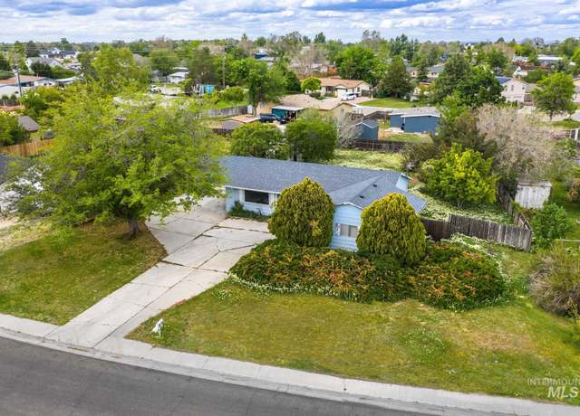 Property at 10502 W Fox Brush Dr, Boise, ID 83709-7439, 3 beds, 1 bath