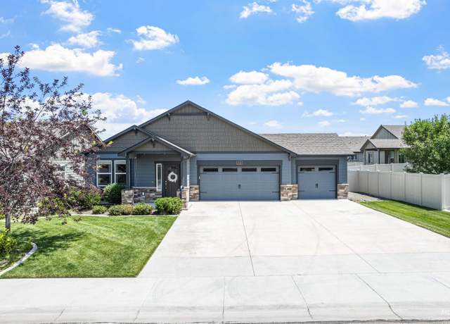 Property at 2028 S Tucson Ave, Nampa, ID 83686, 3 beds, 2 baths