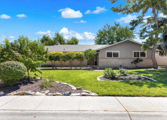 Property at 8825 W Goddard Rd, Boise, ID 83704-3143, 3 beds, 2 baths