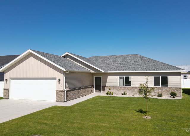 Property at 2431 Dorchester Ave, Burley, ID 83318, 4 beds, 2 baths
