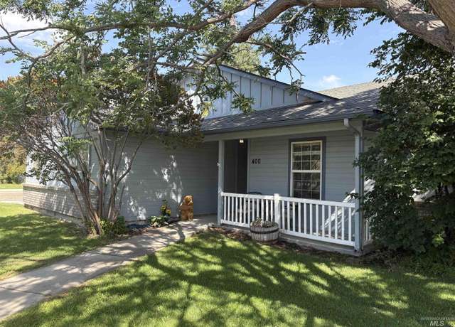 Property at 400 Farmall Way, Kuna, ID 83634, 3 beds, 2 baths