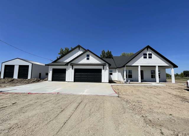 Property at 4695 County Line Rd, New Plymouth, ID 83655, 3 beds, 2 baths