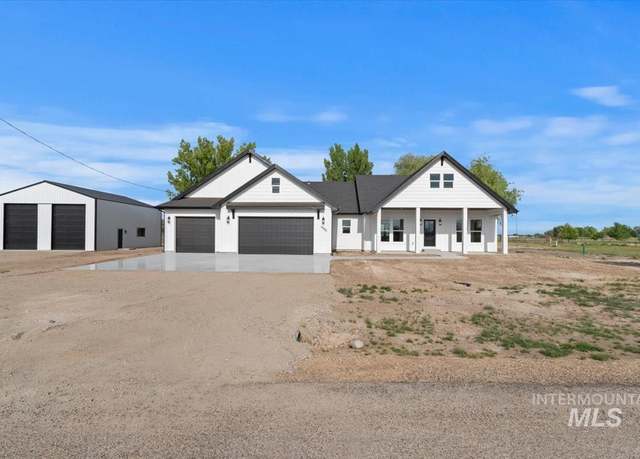 Property at 4695 County Line Rd, New Plymouth, ID 83655, 3 beds, 2 baths