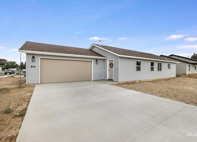 Property at 911 S Date St, Jerome, ID 83338, 3 beds, 2 baths