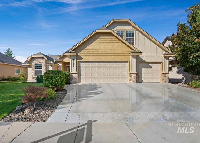 Property at 3867 S Lamone Way, Meridian, ID 83642, 4 beds, 2.5 baths
