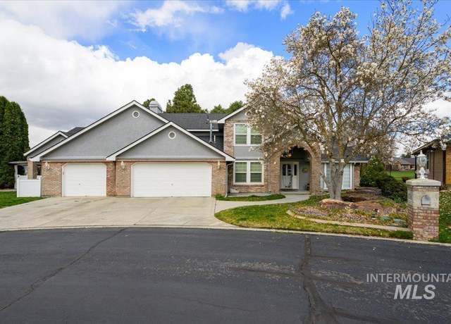 Property at 898 N Nicklaus Ln, Eagle, ID 83616, 4 beds, 3.5 baths