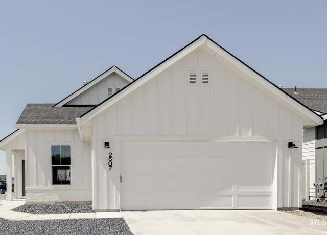 Property at 2607 N Silver Wolf Ave, Star, ID 83669, 3 beds, 2 baths