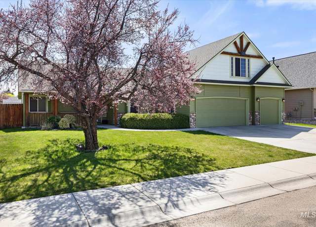 Property at 829 W Playground St, Kuna, ID 83634, 3 beds, 2.5 baths
