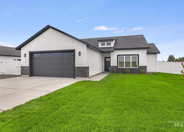 Property at 2113 Regan St, Jerome, ID 83338, 3 beds, 2 baths