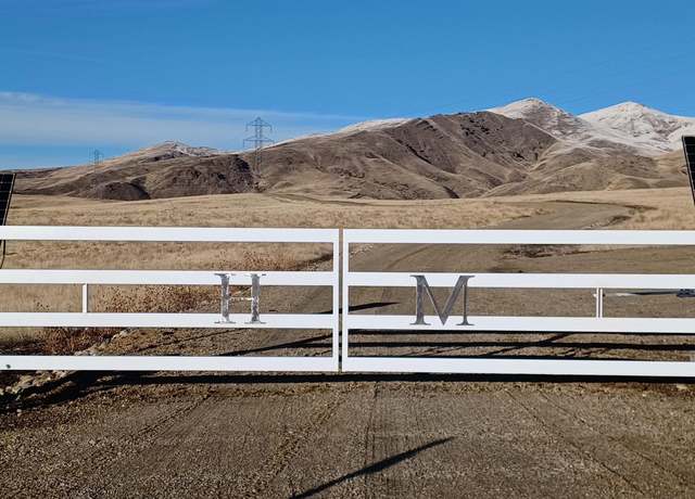 Property at 4001 Harmony Ln, Emmett, ID 83617