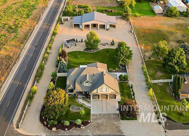 Property at 511 Keogh Ln, Caldwell, ID 83607-8107, 5 beds, 2.5 baths