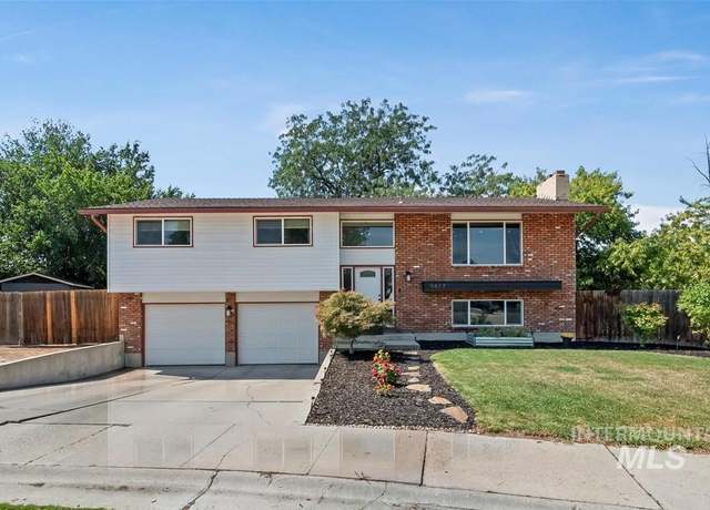 Property at 9617 W Dorsetshire Pl, Boise, ID 83704, 4 beds, 2 baths