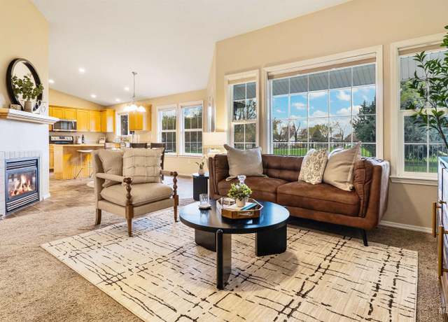 Property at 2371 S Phillippi St, Boise, ID 83705, 2 beds, 2 baths