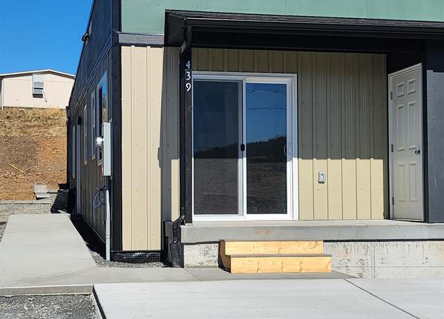 Property at 439 Powers Ave, Moscow, ID 83843, 2 beds, 1 bath