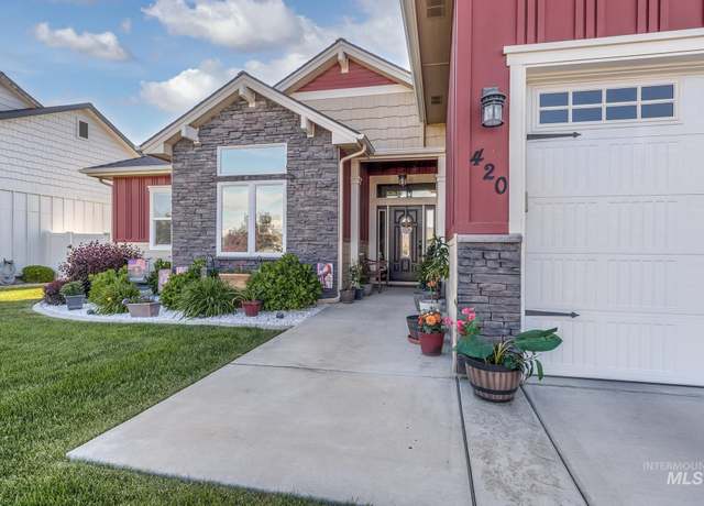 Property at 420 Poppy St, Fruitland, ID 83619-1200, 3 beds, 3 baths