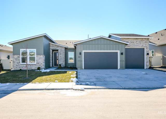 Property at 324 Orrison St, Caldwell, ID 83607, 3 beds, 2.5 baths