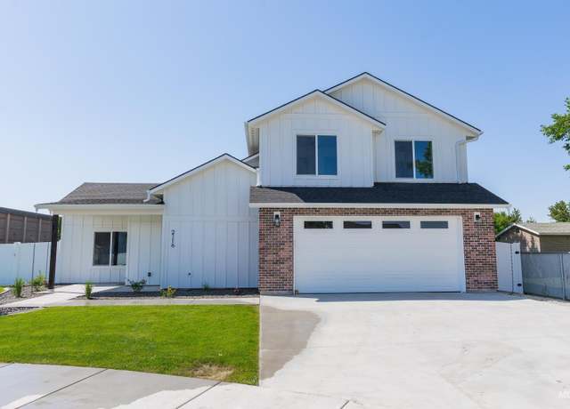 Property at 2116 Oxon St, Caldwell, ID 83605, 4 beds, 2 baths