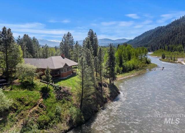 Property at 32 Coyote, Garden Valley, ID 83622, 3 beds, 3 baths