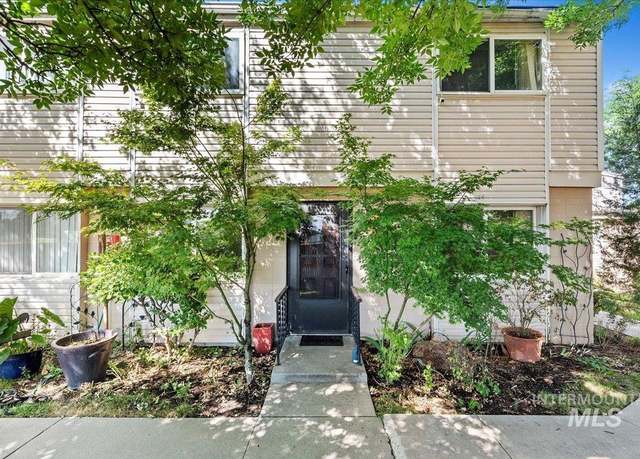 Property at 864 S Curtis Rd, Boise, ID 83705, 2 beds, 1 bath