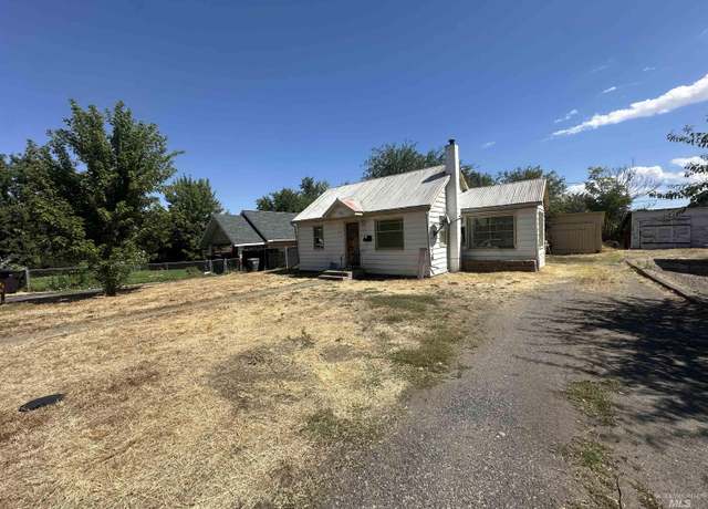 Property at 1225 10th St, Clarkston, WA 99403, 1 bed, 1 bath