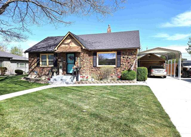 Property at 704 S Pine St, Nampa, ID 83686, 2 beds, 1 bath