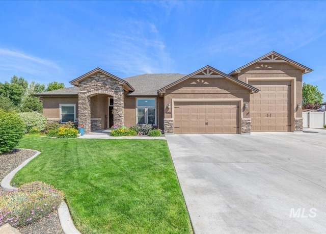 Property at 11954 W Meadowfalls Dr, Star, ID 83669, 3 beds, 3 baths