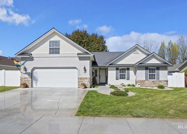 Property at 1387 Bradley St, Twin Falls, ID 83301, 3 beds, 2 baths